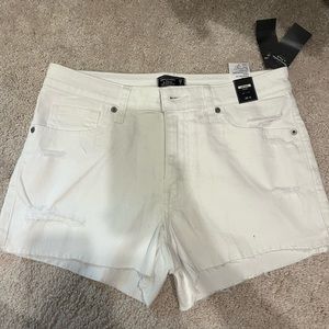 Brand new white Abercrombie and fitch shorts size 6